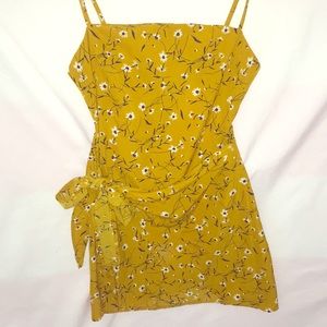 Beautiful mustard color minidress